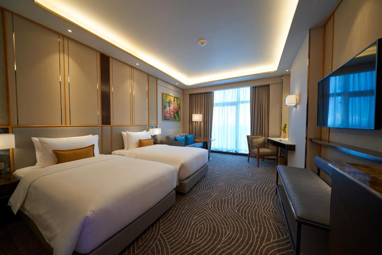 Fili Hotel At Nustar Cebu Kültér fotó