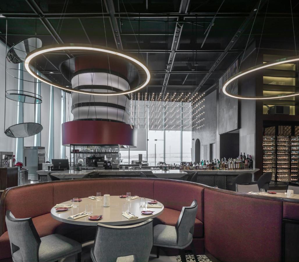 Fili Hotel At Nustar Cebu Kültér fotó